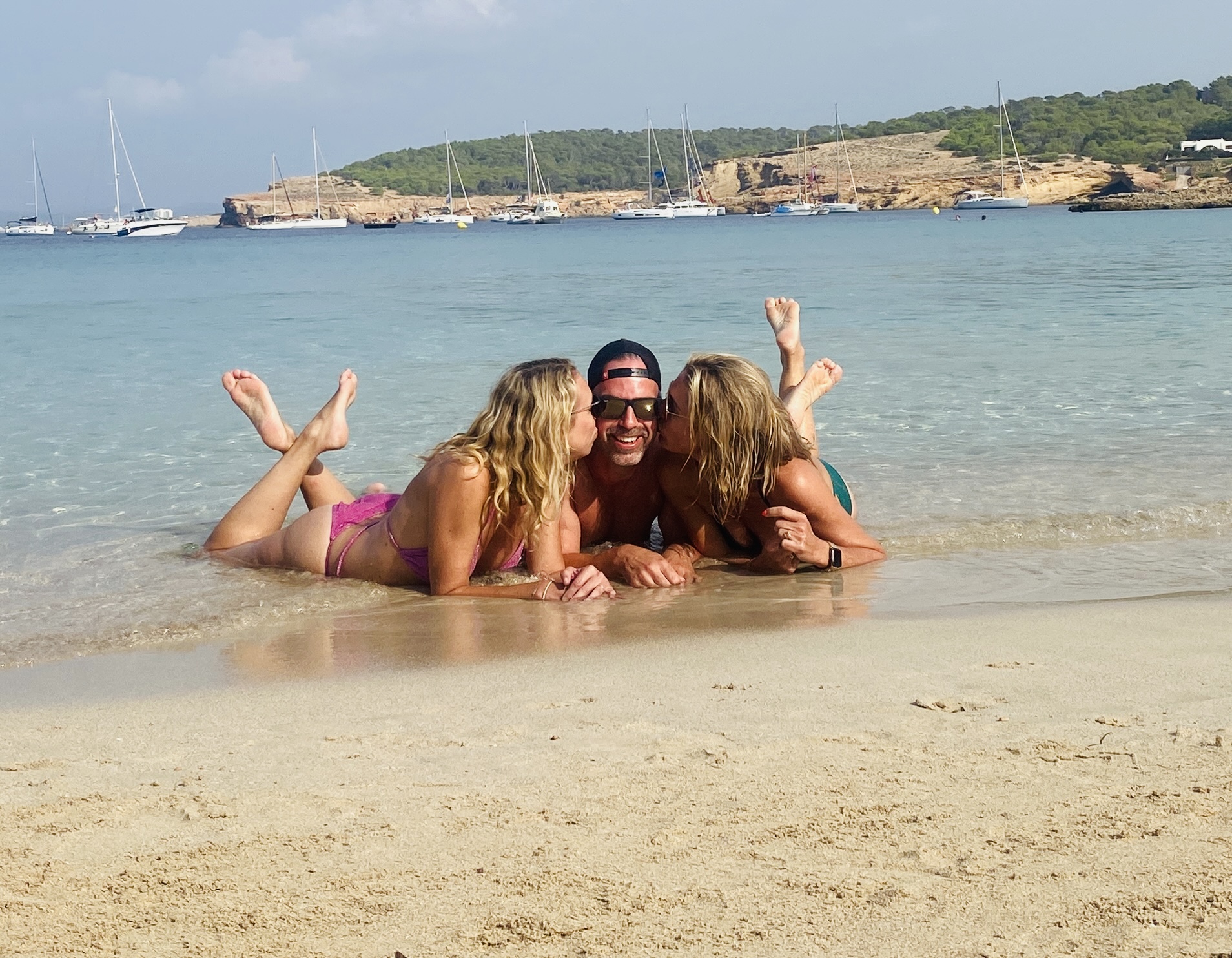 Vrienden op het strand